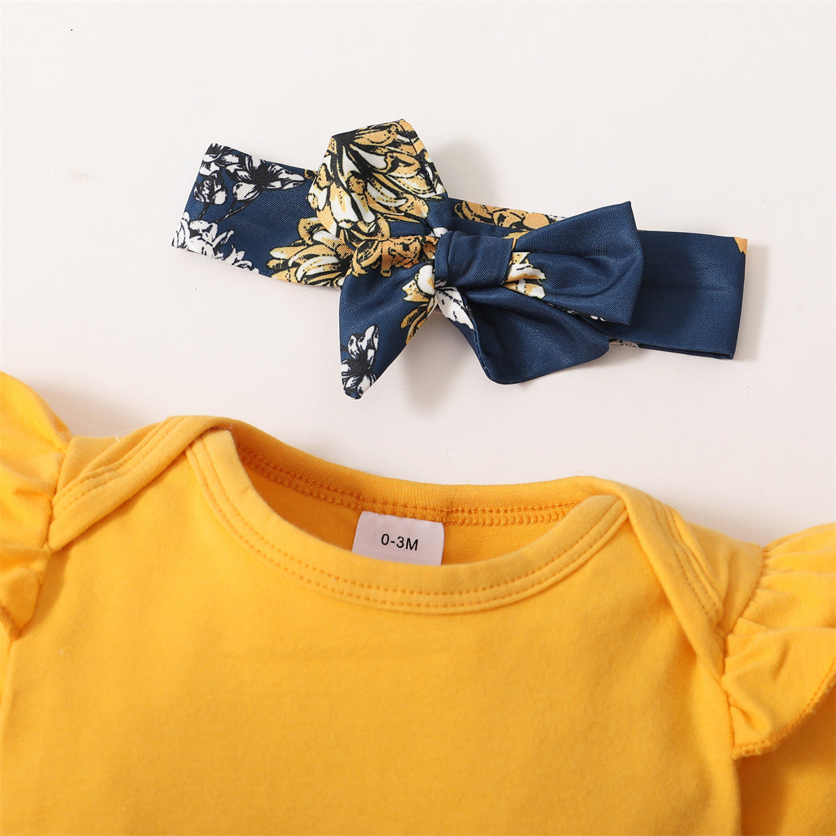 Baby Girl 3-Piece Summer Set – Ruffle Bodysuit, Floral Shorts & Headband (0–18 Months)